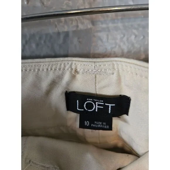 Ann Taylor LOFT Women's Khaki Cropped Pants Size 10 - Picture 4 of 5